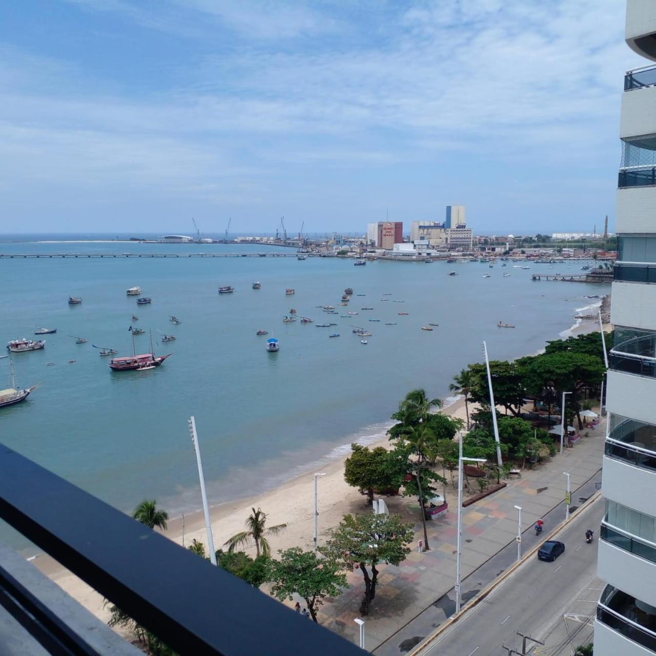 952B Golden Fortaleza Frente Mar Luaran gambar